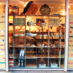 店舗情報｜セレクト雑貨・中古家具 compost