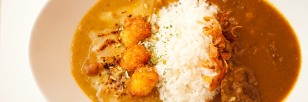 「二度味カレー」　nidomi cafe bar 